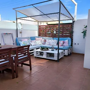 paradise-room-with-private-bathroom-near-the-beach.in-canary-islands.com/