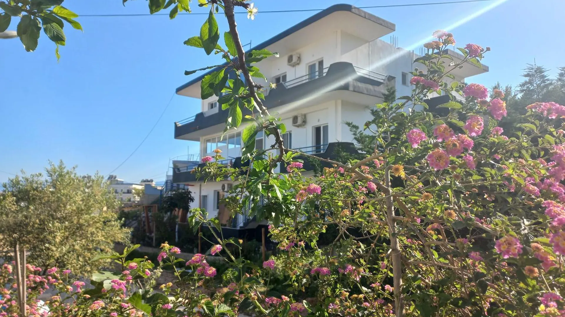 Villa Memushaj Ksamil 0*,  Albanien